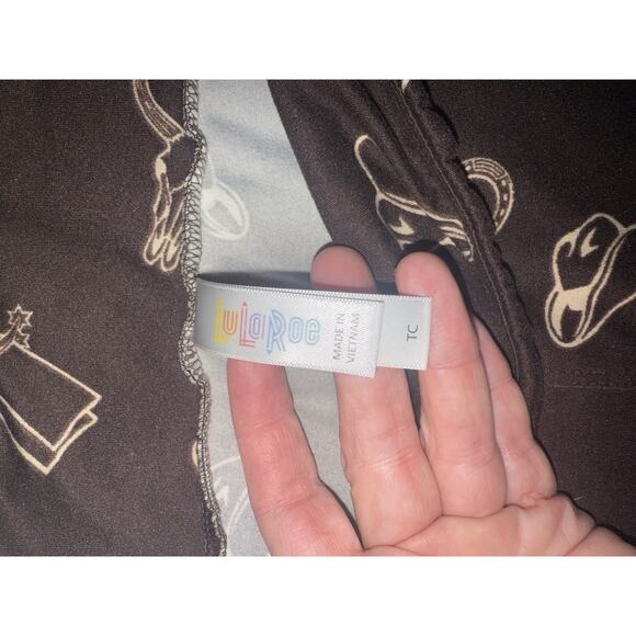 Women’s Brown Western Boots Cattle Horseshoe, Cowboy Hat LuluRoe Leggings Tc - Picture 10 of 10